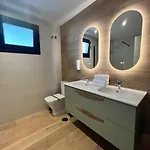 Villa Monaghans *
