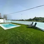 Villa Monaghans *